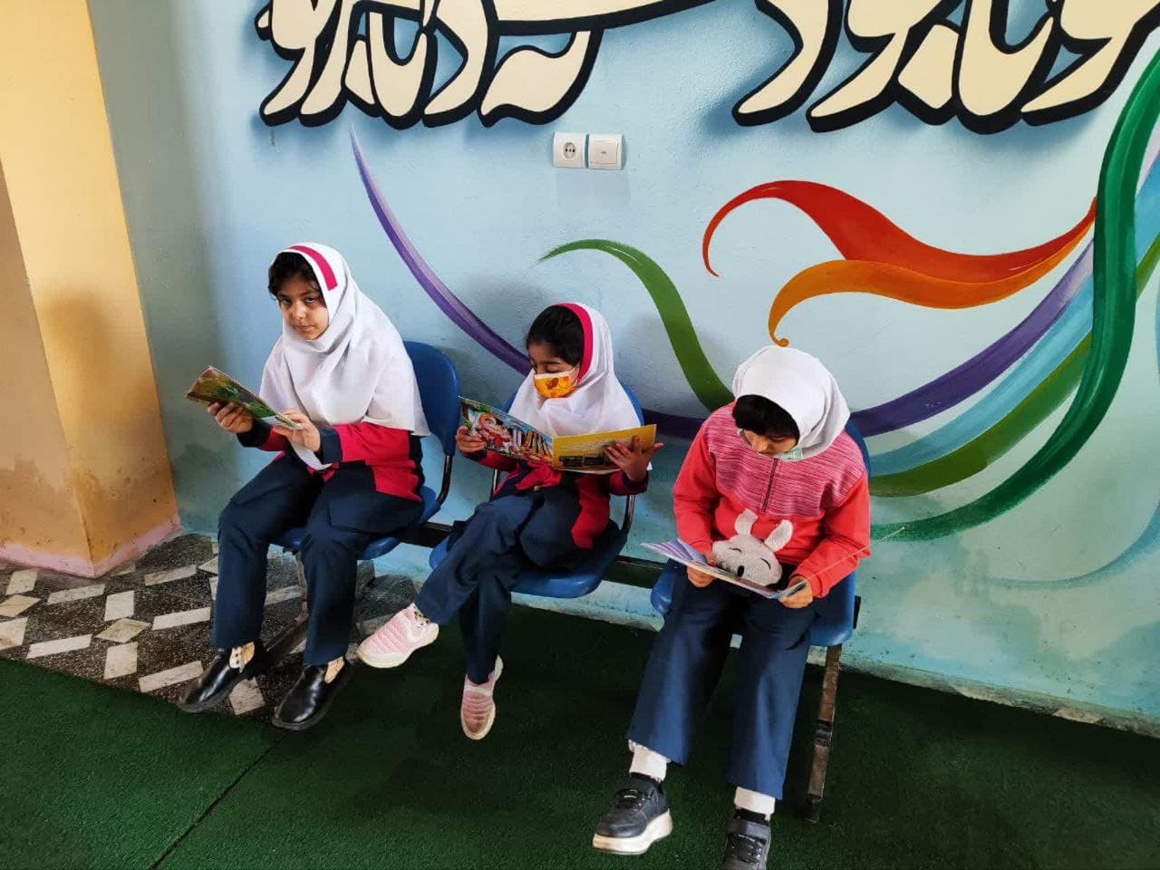 دبستان غیردولتی دخترانه آیندگان